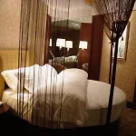 Linjiang Hotel