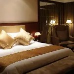 Linjiang Hotel