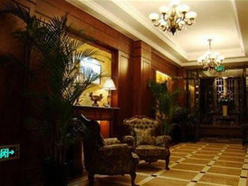 Hotel Linjiang 3*
